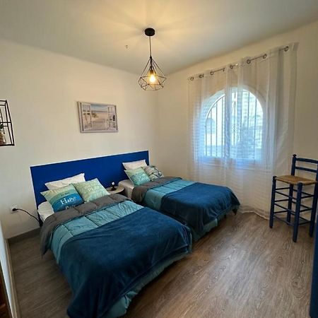 Maison De Vacances Avec Amarre Empuriabrava Esterno foto